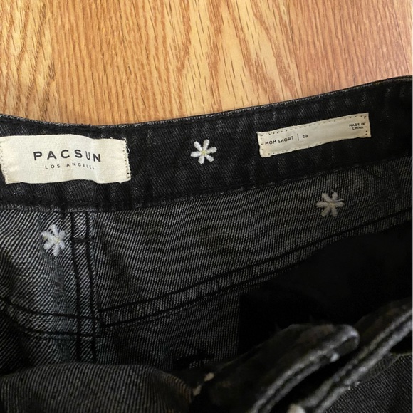 PACSUN DAISY MOM SHORTS - Picture 2 of 4